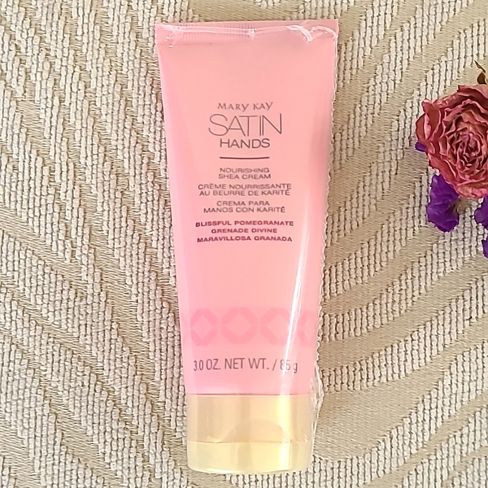 Mary Kay Satin Hands Nourishing Shea Butter in the fragrance Blissful Pomegranat